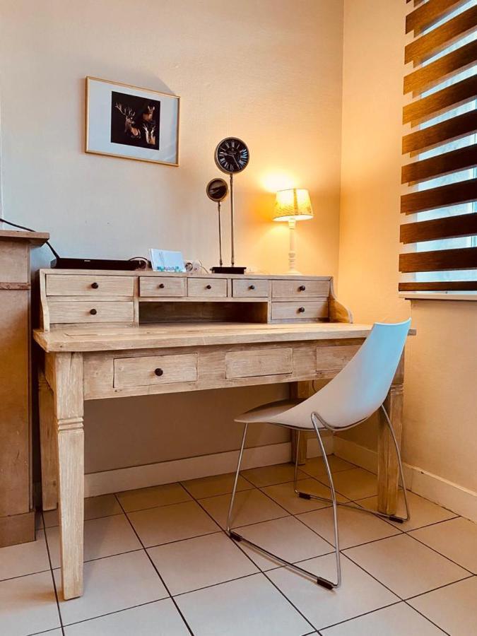 Fenêtre sur le Standard de Liège Ougree Extérieur photo