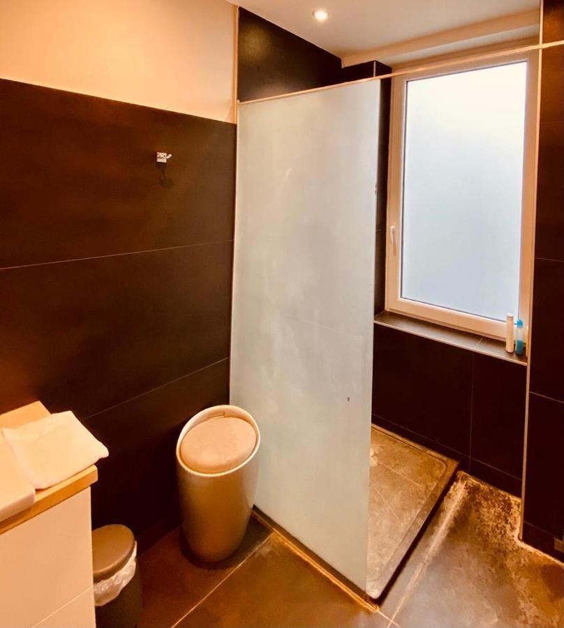 Fenêtre sur le Standard de Liège Ougree Extérieur photo